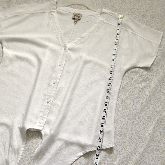 Como Vintage white summer v-neck top w/ front tie, rayon linen - Picture 5 of 9